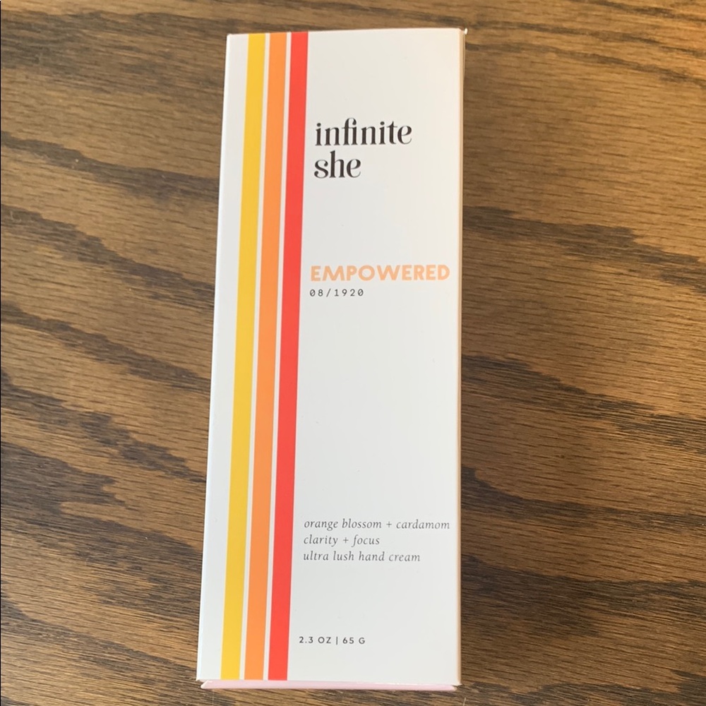 Margot Elena Infinite She hand cream